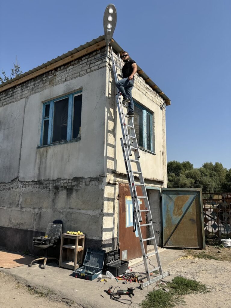 монтаж світильників парковка Житомир