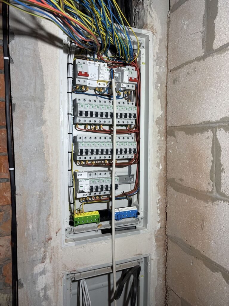 установка електрощита в будинку Житомир