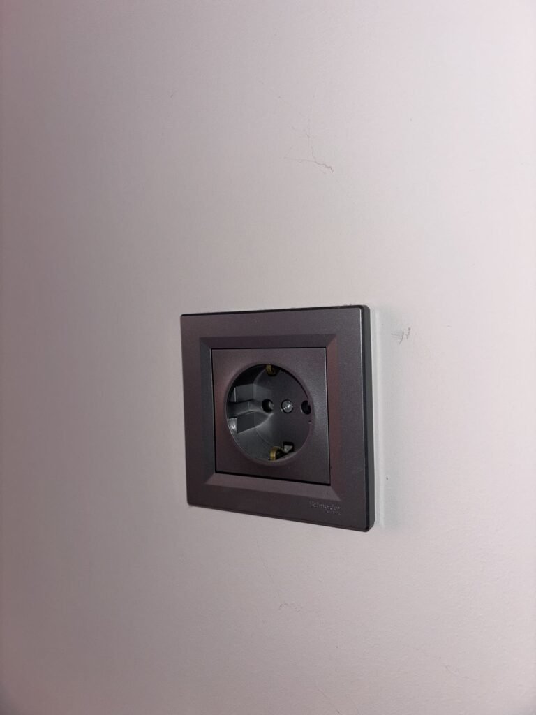 монтаж розеток приватний будинок Житомир